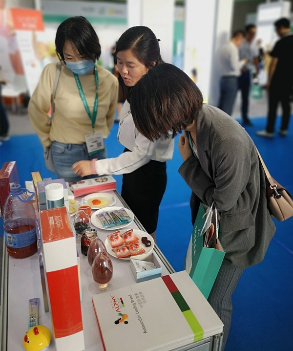 爱尔发虾青素,爱尔发虾青素基地,爱尔发虾青素产品,爱尔发,虾青素,云南虾青素,国产虾青素,虾青素用途